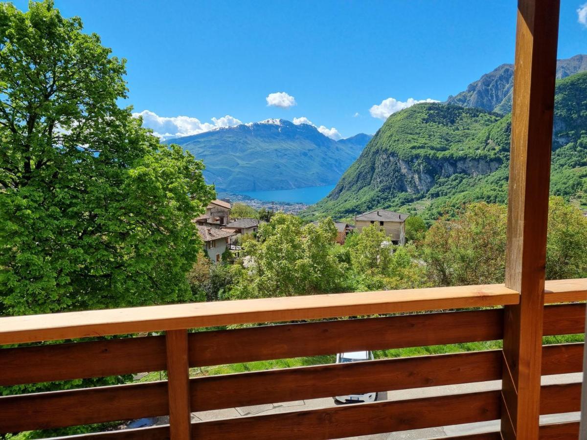 Tenno Appartamenti Garda Lake Bagian luar foto