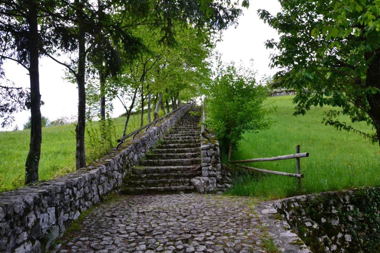 Tenno Appartamenti Garda Lake Bagian luar foto