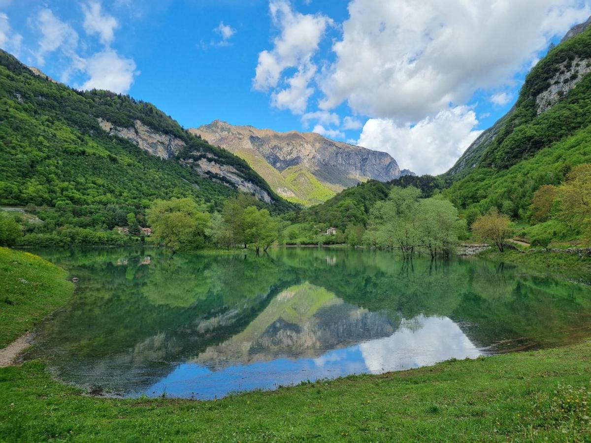 Tenno Appartamenti Garda Lake Bagian luar foto