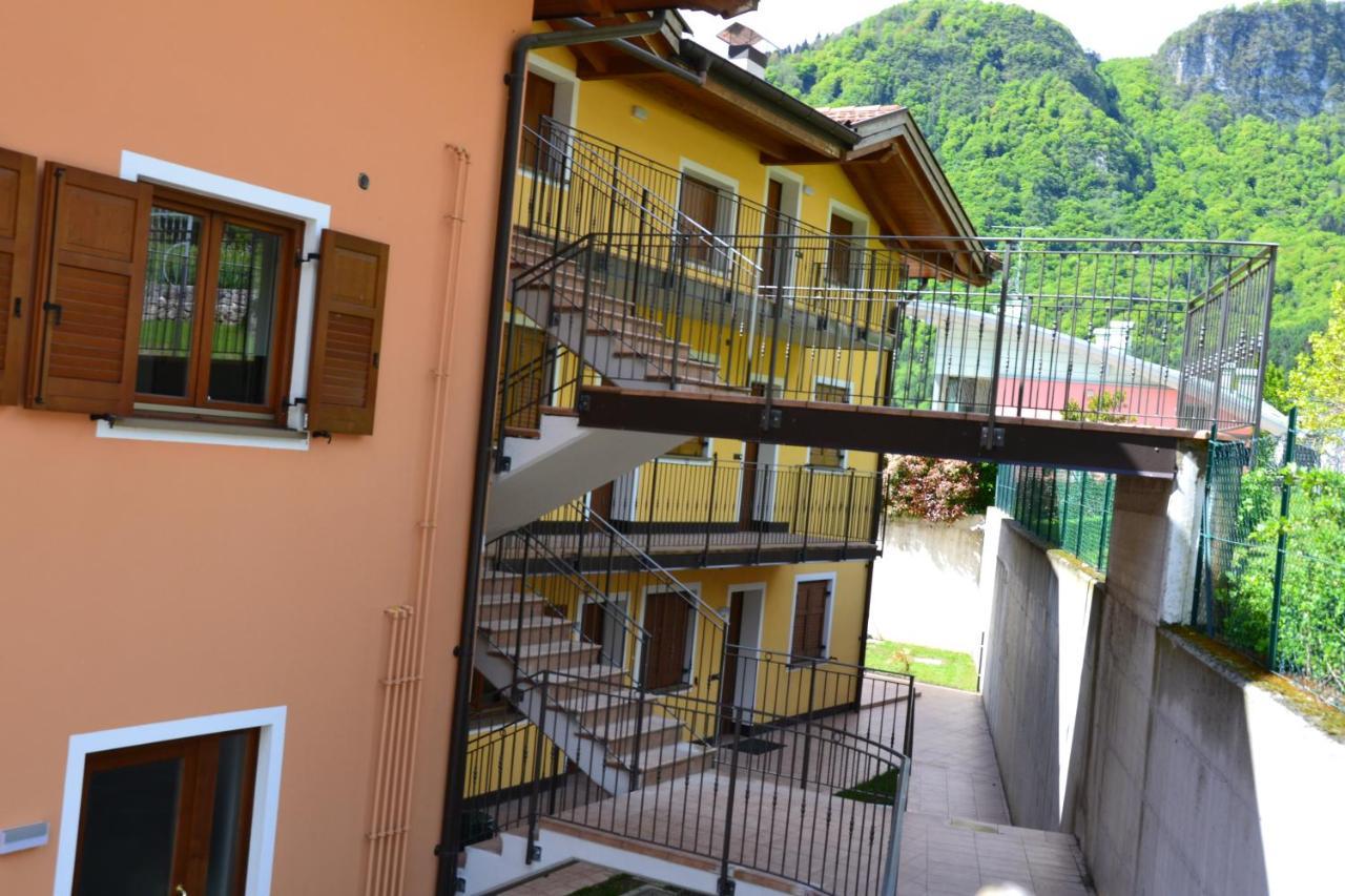 Tenno Appartamenti Garda Lake Bagian luar foto