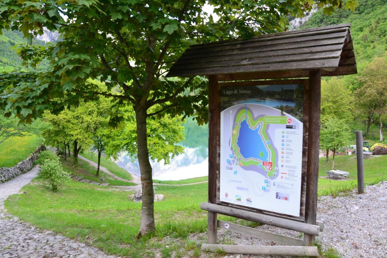 Tenno Appartamenti Garda Lake Bagian luar foto
