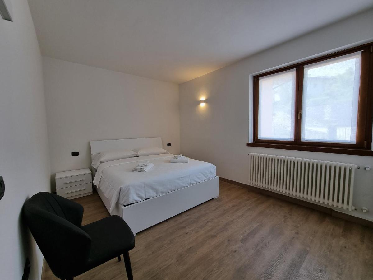 Tenno Appartamenti Garda Lake Bagian luar foto