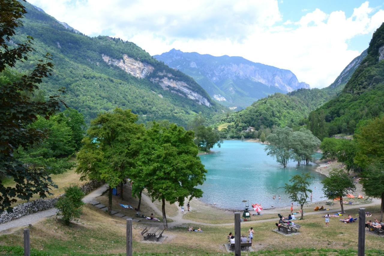 Tenno Appartamenti Garda Lake Bagian luar foto